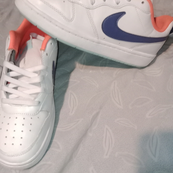 Nike Court Borough Low 2 'White Dark Purple Dust' BQ5448-112 ( Size 6 / 7.5 wome - Picture 4 of 11